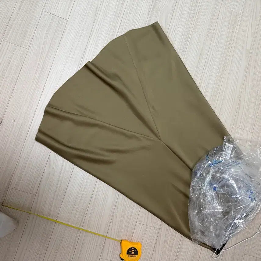 [BUNJANG] LATT by T Midi Skirt / LATT by T 래트바이티 스커트 치마 64