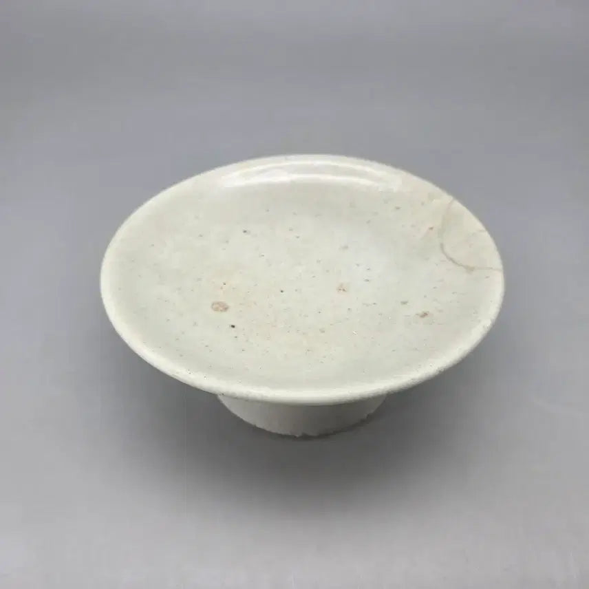 [BUNJANG] 18th Century Korean White Porcelain Dish / 골동품 도자기 18세기 순백자 관요 분원 굽높은접시