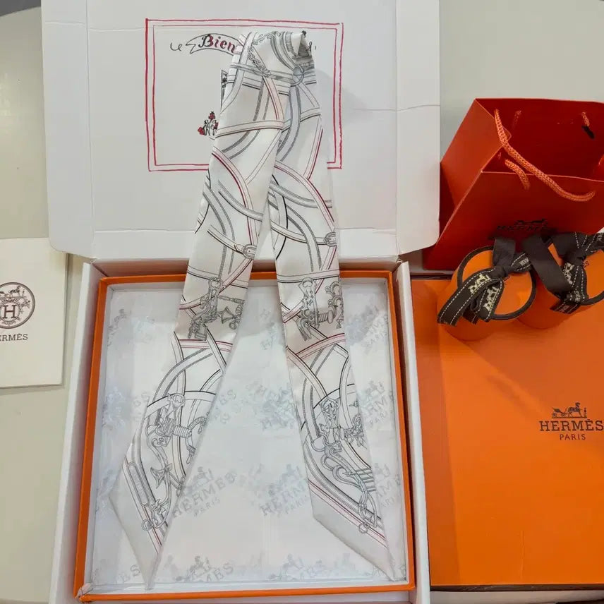 [BUNJANG] Hermes Twilly Scarf / 에르메스 트윌리 스카프