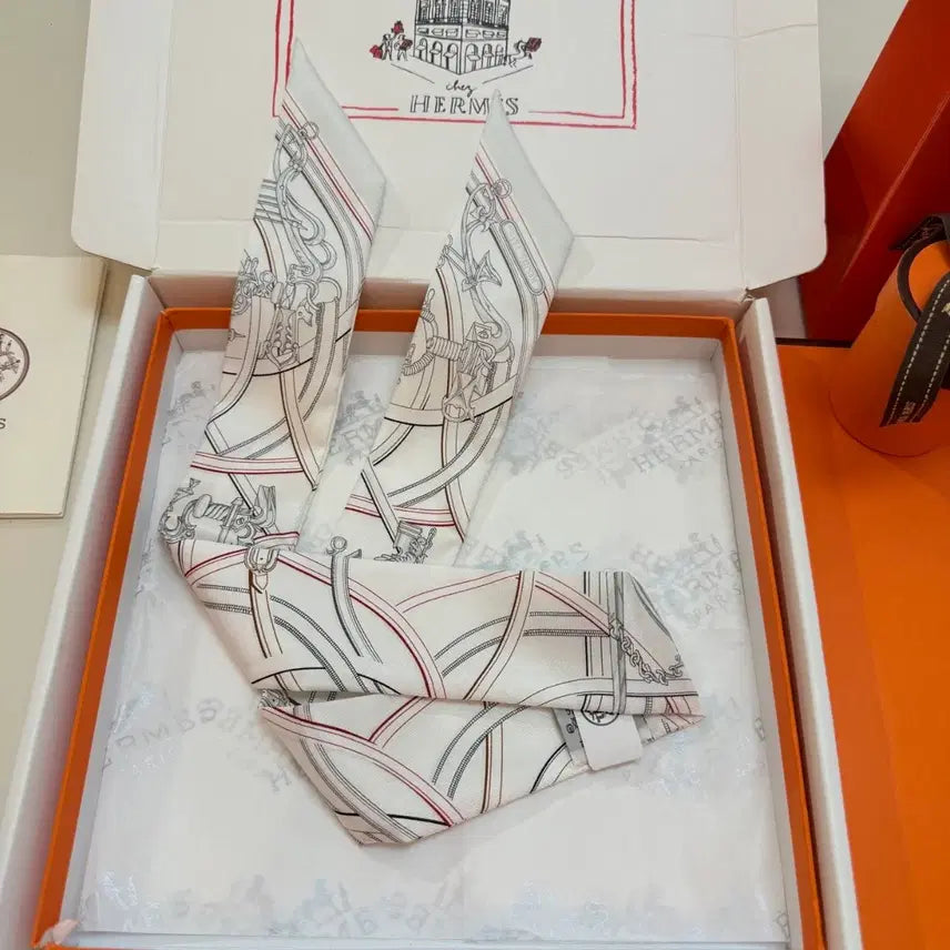 [BUNJANG] Hermes Twilly Scarf / 에르메스 트윌리 스카프