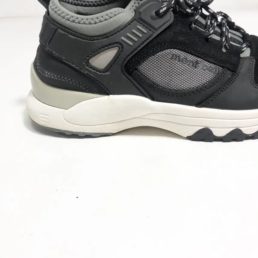 [BUNJANG] Montbell Trekking Shoes 250 / 몽벨 트레킹 운동화 250