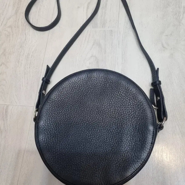 [BUNJANG] COS Black Mini Crossbody Bag / 코스 블랙 가죽 미니 크로스백