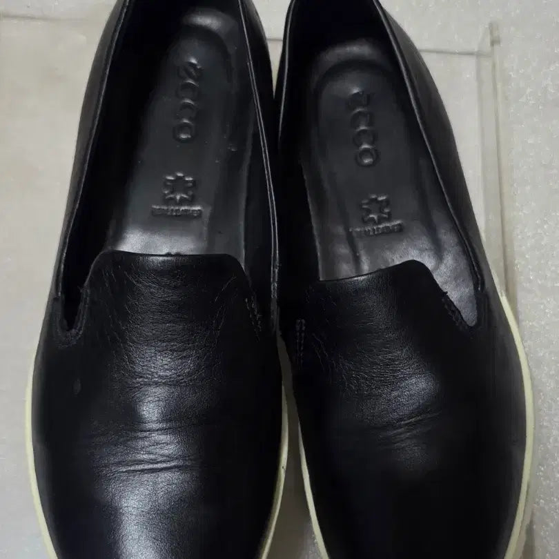 [BUNJANG] ECCO Bella Waterproof Leather Slip-on Sneakers (Women&