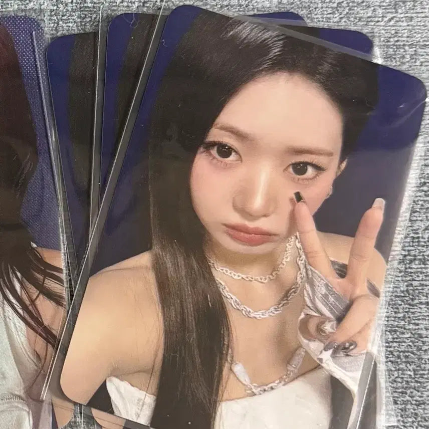 [SOLD OUT] 베이비몬스터 2주년 포카 로라 베몬