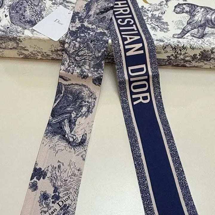 [BUNJANG] Dior Navy Scarf / 디올 스카프 네이비