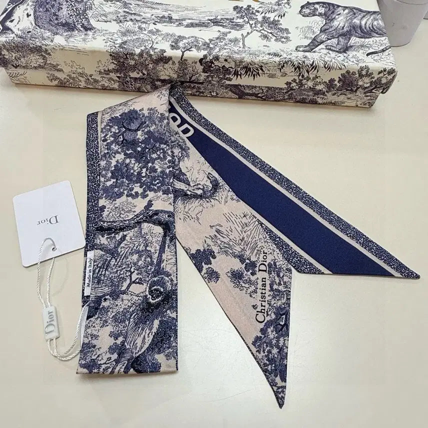 [BUNJANG] Dior Navy Scarf / 디올 스카프 네이비
