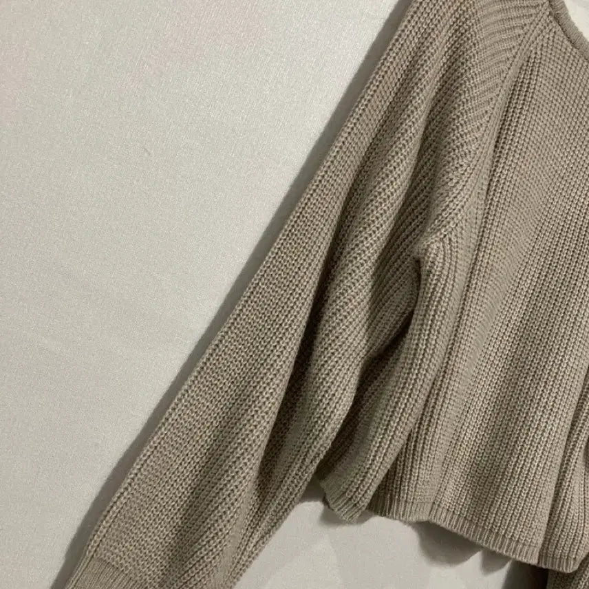 [BUNJANG] Generic Knit Sweater / 니트 스웨터