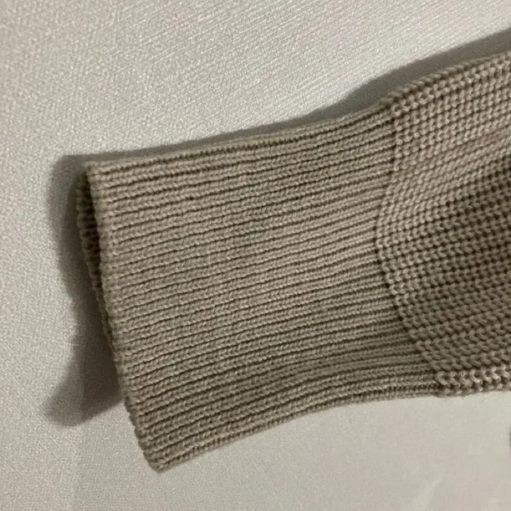 [BUNJANG] Generic Knit Sweater / 니트 스웨터
