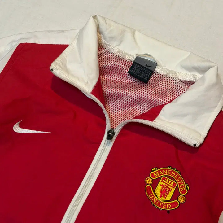 [BUNJANG] Nike Manchester United 04-05 Windbreaker Jacket / 나이키 04-05 맨유 초희귀 바람막이 흰빨