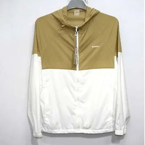 [BUNJANG] ALASKA Hooded Windbreaker Jacket (Size 100) / ALASKA 새상품 후드 바람막이 자켓 100