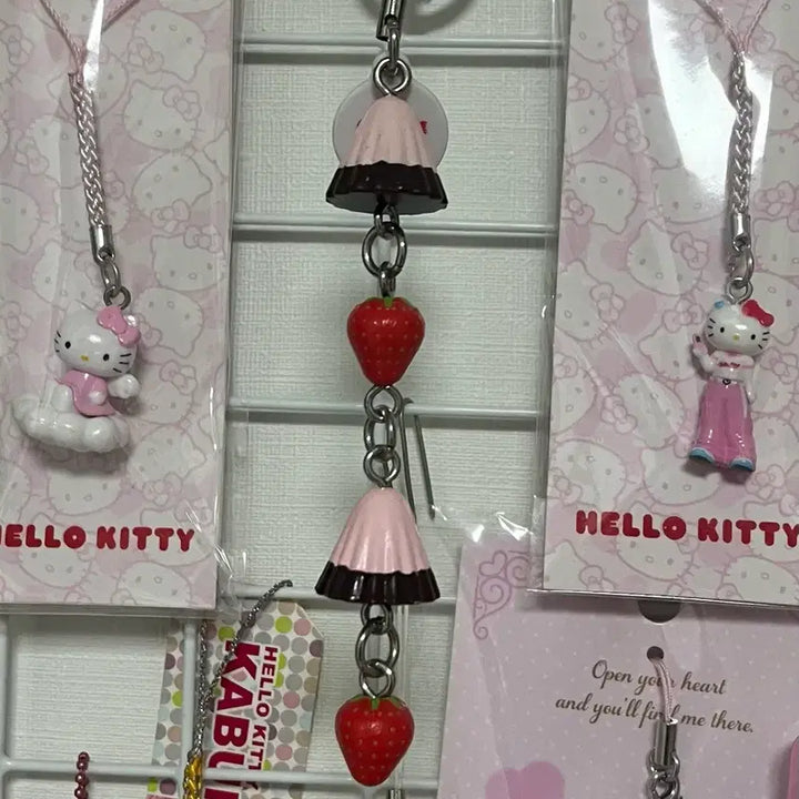[BUNJANG] Meiji Apollo Strawberry Chocolate Strap Keyring / 메이지 아폴로 고전 초콜릿 딸기 스트랩 키링 갸루 빈티지 디저트 스위츠
