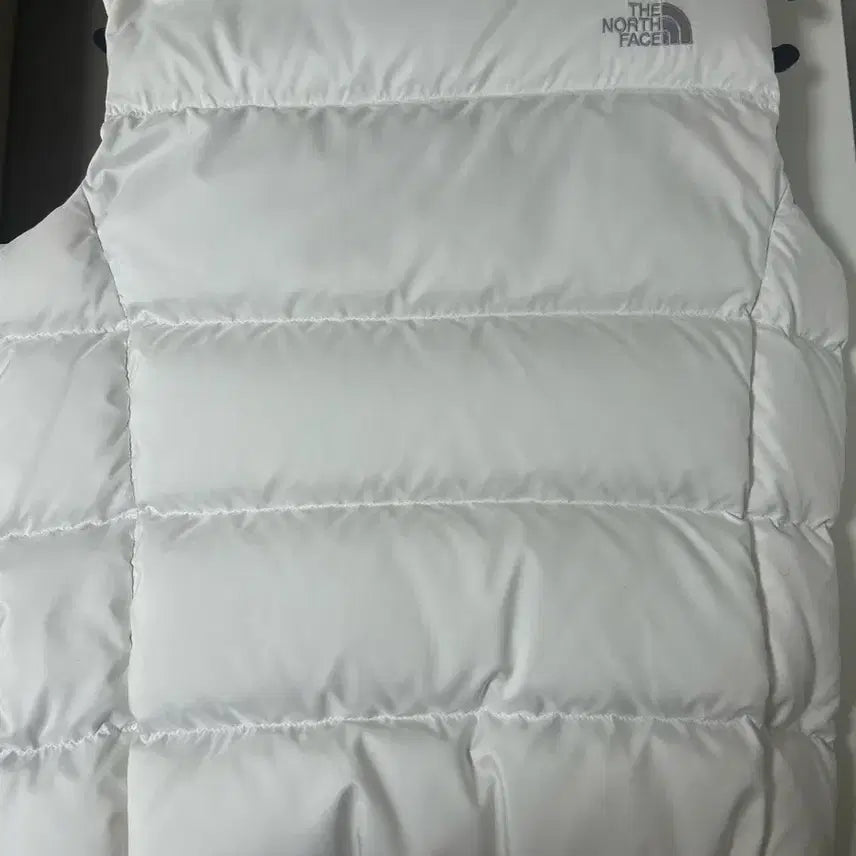 [BUNJANG] The North Face 700 White Padded Vest / 노스페이스 700 화이트 패딩 조끼