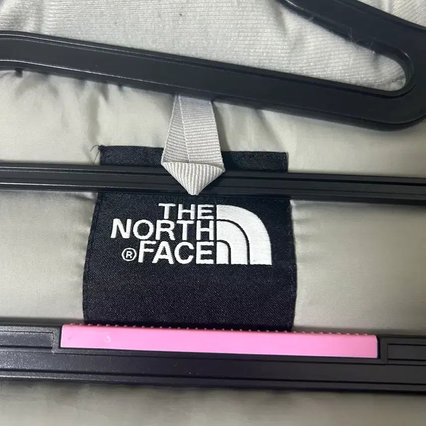 [BUNJANG] The North Face 700 White Padded Vest / 노스페이스 700 화이트 패딩 조끼