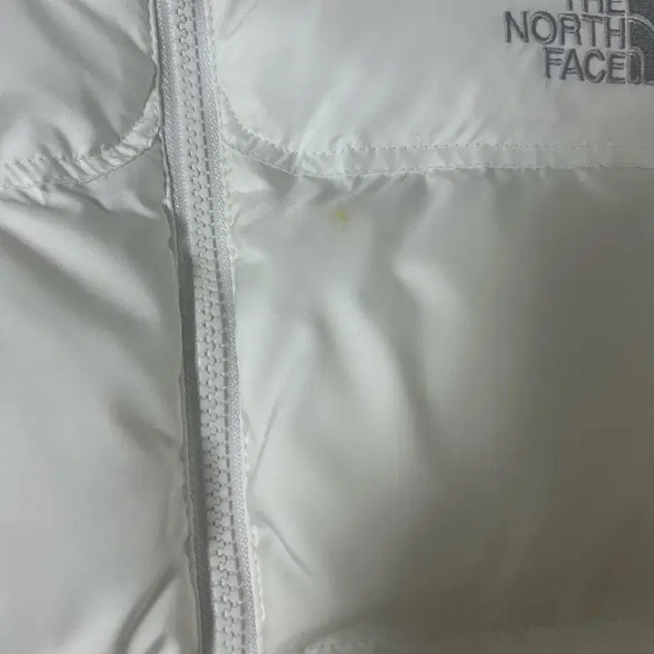 [BUNJANG] The North Face 700 White Padded Vest / 노스페이스 700 화이트 패딩 조끼