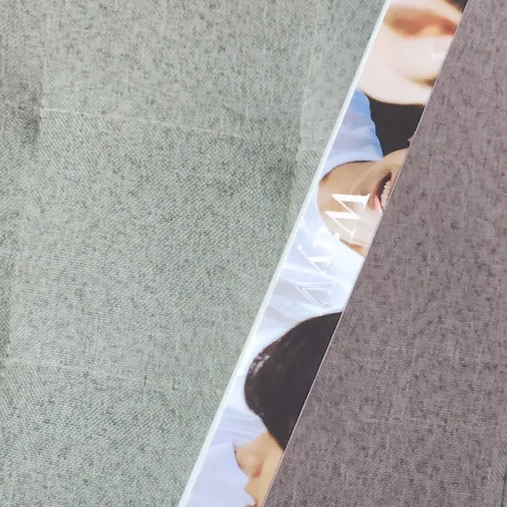 [BUNJANG] WayV Holiday Photobook / WayV 웨이션브이 휴일 포토북
