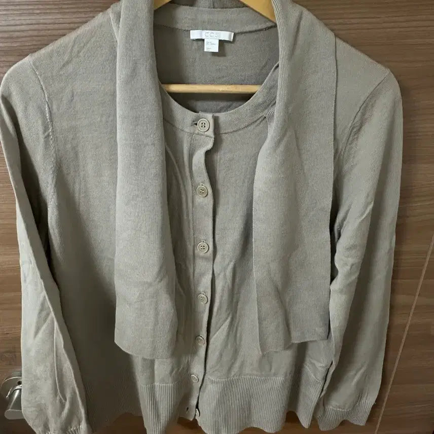 [BUNJANG] COS M-Size Muffler Cardigan / 코스(COS) 머플러가디건