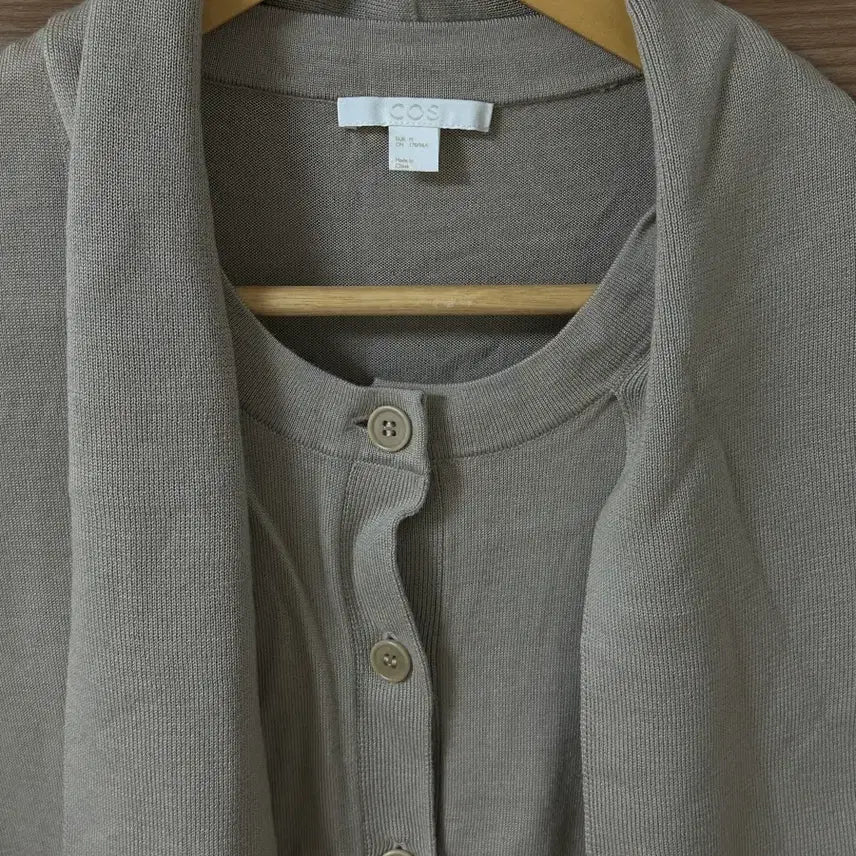 [BUNJANG] COS M-Size Muffler Cardigan / 코스(COS) 머플러가디건
