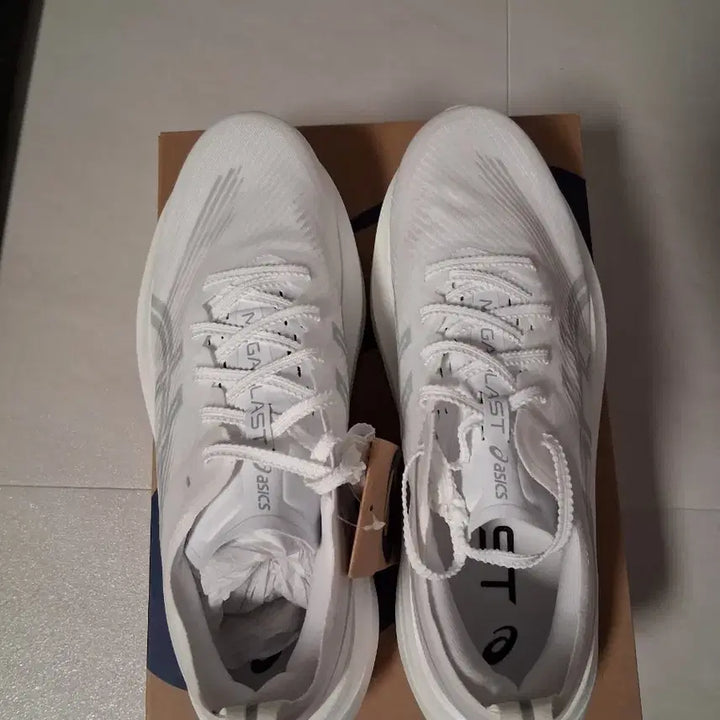 [SOLD OUT] 아식스 메가블라스트 화이트 그레이 265