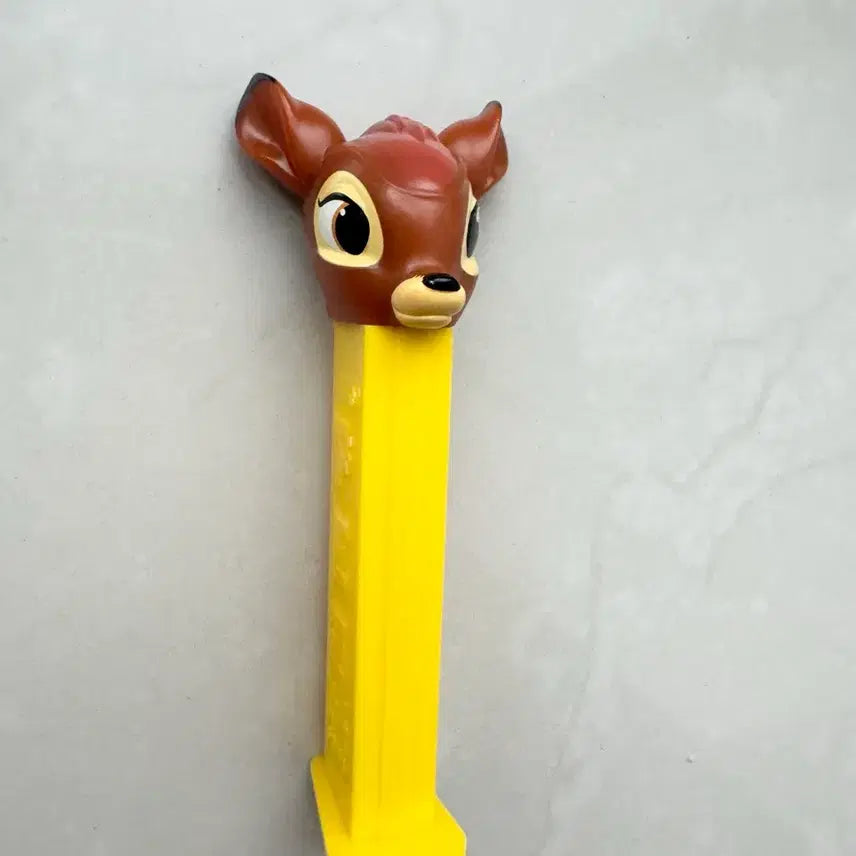 [BUNJANG] Disney Bambi PEZ Candy Dispenser Case / 디즈니 고전 빈티지 밤비 페즈 캔디 디스펜서 케이스 구버전