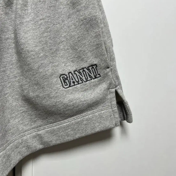 [BUNJANG] Ganni Sweat Shorts / ganni 가니 스웻쇼츠 반바지 쇼츠 바지