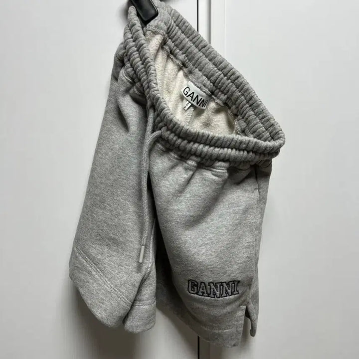 [BUNJANG] Ganni Sweat Shorts / ganni 가니 스웻쇼츠 반바지 쇼츠 바지