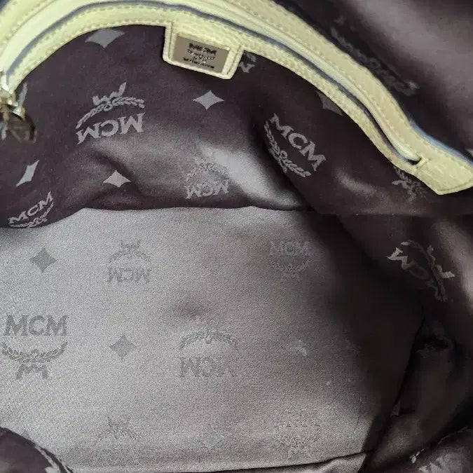 [SOLD OUT] MCM 아이보리 가죽 토트백