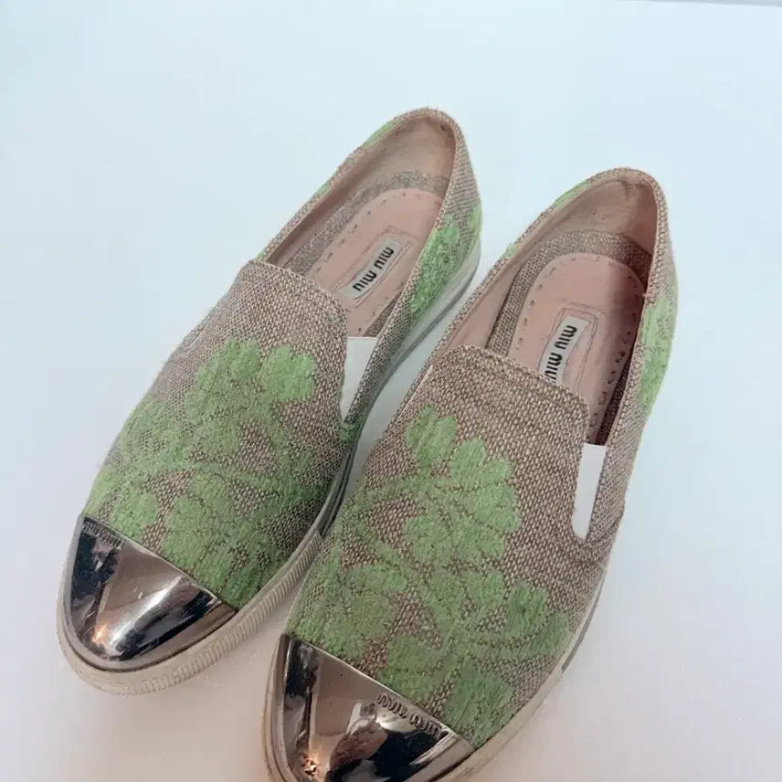 [BUNJANG] MIU MIU Floral Canvas Slip-on Sneakers / MIU MIU 미우미우 플로럴 캔버스 슬립온 스니커즈 36.5(230)