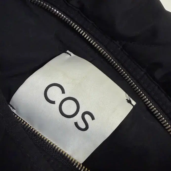 [BUNJANG] COS Diamond Quilted Bag - Black / 코스 다이아몬드 퀼티드백 블랙