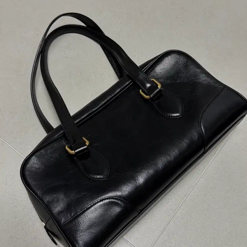 [BUNJANG] Lo61 Timeless Bowler Bag - Black / Lo61 보울러백 (timeless bowler bag black)
