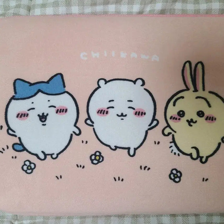 [BUNJANG] Chiikawa "Monzakuwi" Tablet Pouch / 치이카와 먼작귀 태블릿 파우치