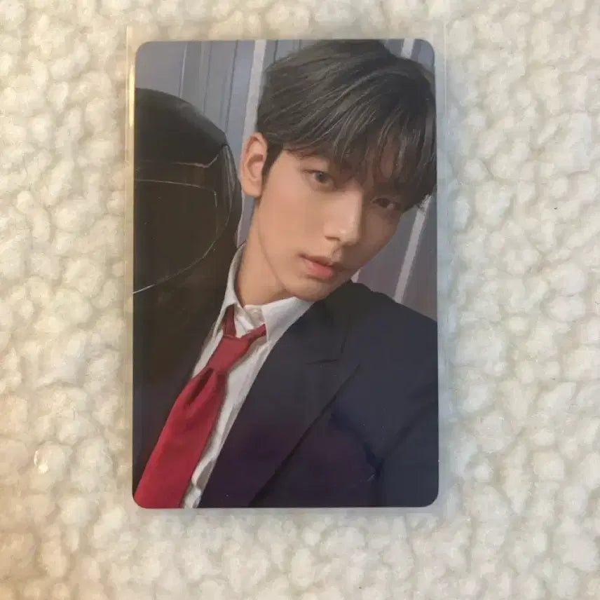 [BUNJANG] TXT Soobin Sanctuary KNIGHT Photocard / 투바투 생츄어리 KNIGHT 수빈 포카