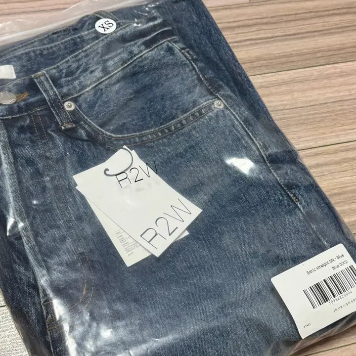 [BUNJANG] R2W Edric Straight Denim XS / R2W 에드릭 스트레이트 데님 xs 새상품