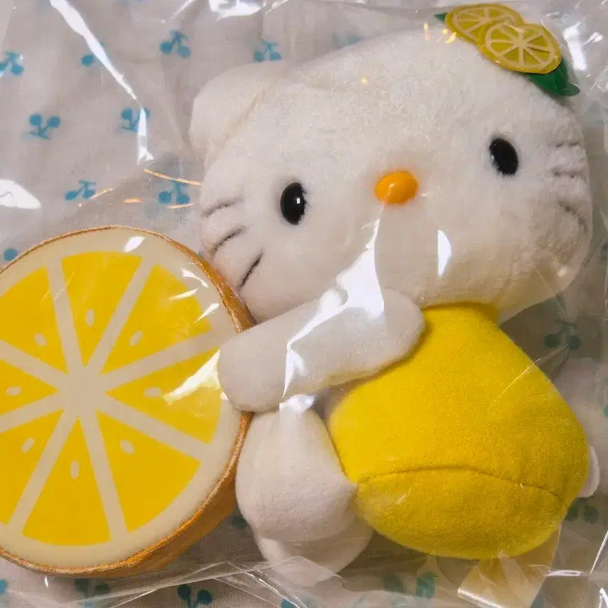 [SOLD OUT] 헬로키티 레몬 인형