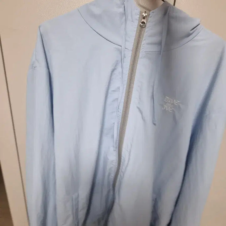 [BUNJANG] IVE MD Windbreaker Jacket / 아이브 엠디 바람막이