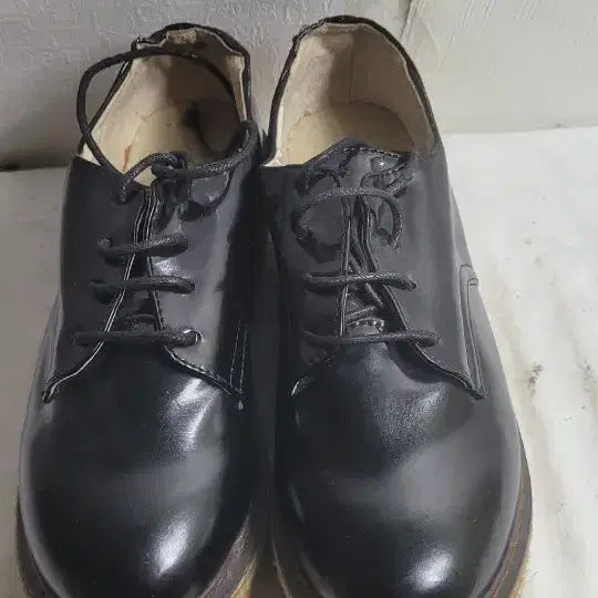[BUNJANG] Black Enamel Platform Loafers (US Women&