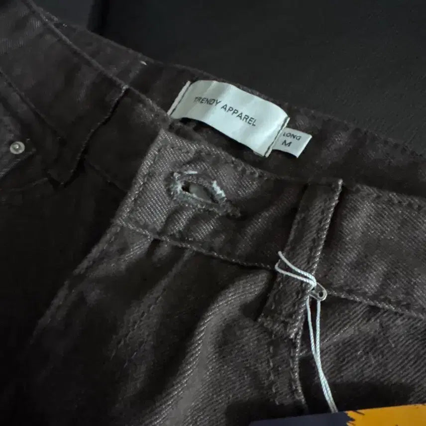 [BUNJANG] Trendier Apparel Brown Non-Fade Straight Raw Denim Pants / [새상품]트렌디어패럴 브라운 논페이드 스트레이트 생지데님팬츠