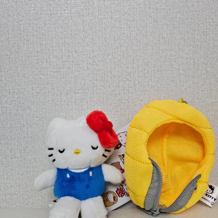 [SOLD OUT] 헬로키티 침낭 인형 키링