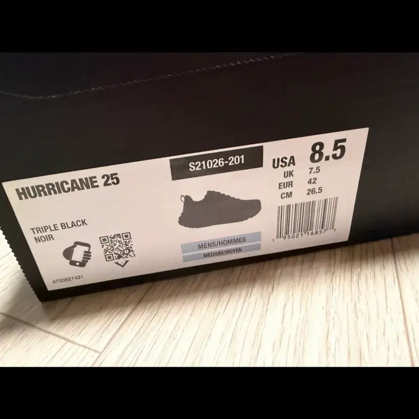 [BUNJANG] Saucony Hurricane 25 Triple Black Sneakers / 써코니 허리케인 25 트리플블랙 265 새상품