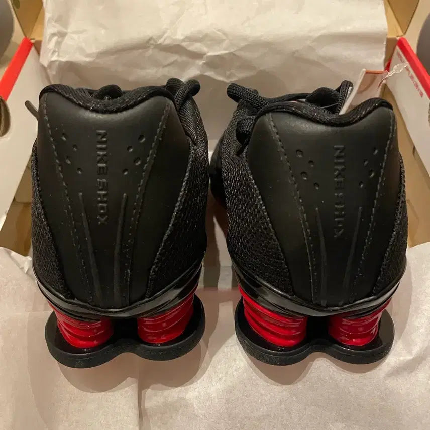 [BUNJANG] Nike Shox Z Black University Red Sneakers / [w245](W) 나이키 샥스 Z 블랙 유니버시티 레드 판매합니다.