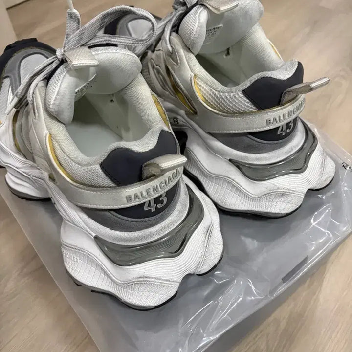 [BUNJANG] Balenciaga Cargo Sneakers Size 43 / 판매)발렌시아가 카고 스니커즈 43사이즈
