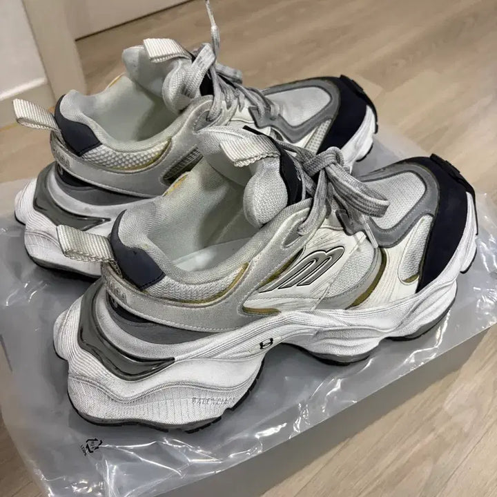 [BUNJANG] Balenciaga Cargo Sneakers Size 43 / 판매)발렌시아가 카고 스니커즈 43사이즈
