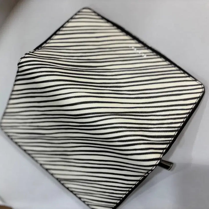 [BUNJANG] Coach Zebra Pattern Long Wallet / 코치 지브라 패턴 장지갑