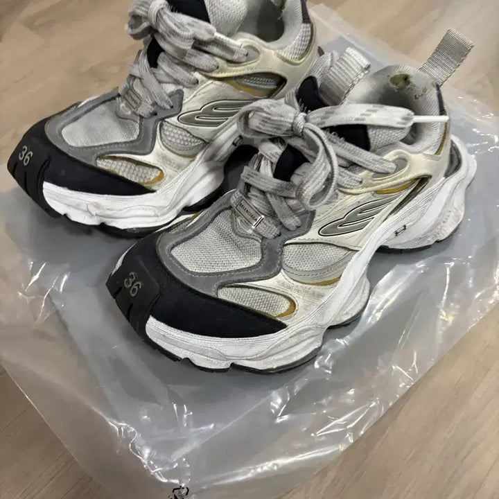 [BUNJANG] Balenciaga Cargo Sneakers (Size 36) / 판매)발렌시아가 카고 스니커즈 36