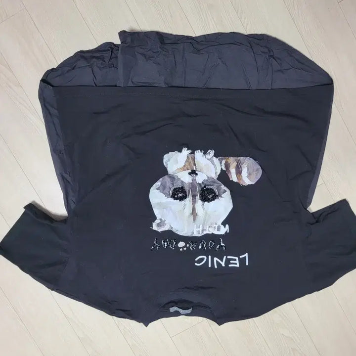 [SOLD OUT] 르니앤맥코이 프린팅 블랙 티셔츠