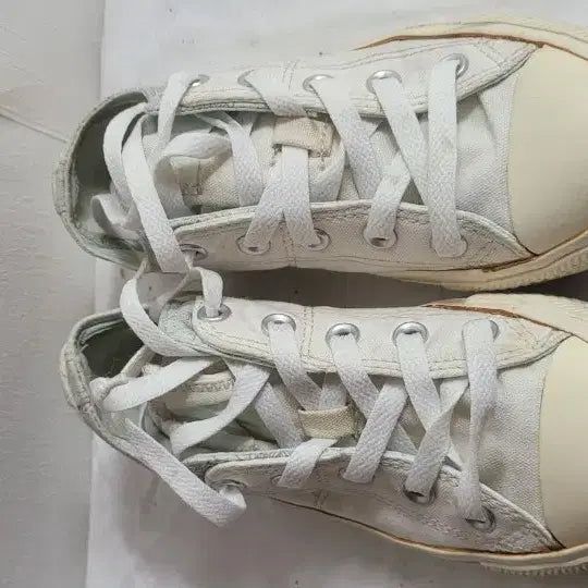 [BUNJANG] Converse Canvas Shoes Ivory Low Top Size 4 / 컨버스 캔버스화 아이보리 로우 4
