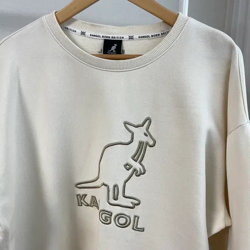 [BUNJANG] Kangol Big Logo Sweatshirt Ivory XL / 캉골 빅 로고 맨투맨 아이보리 XL