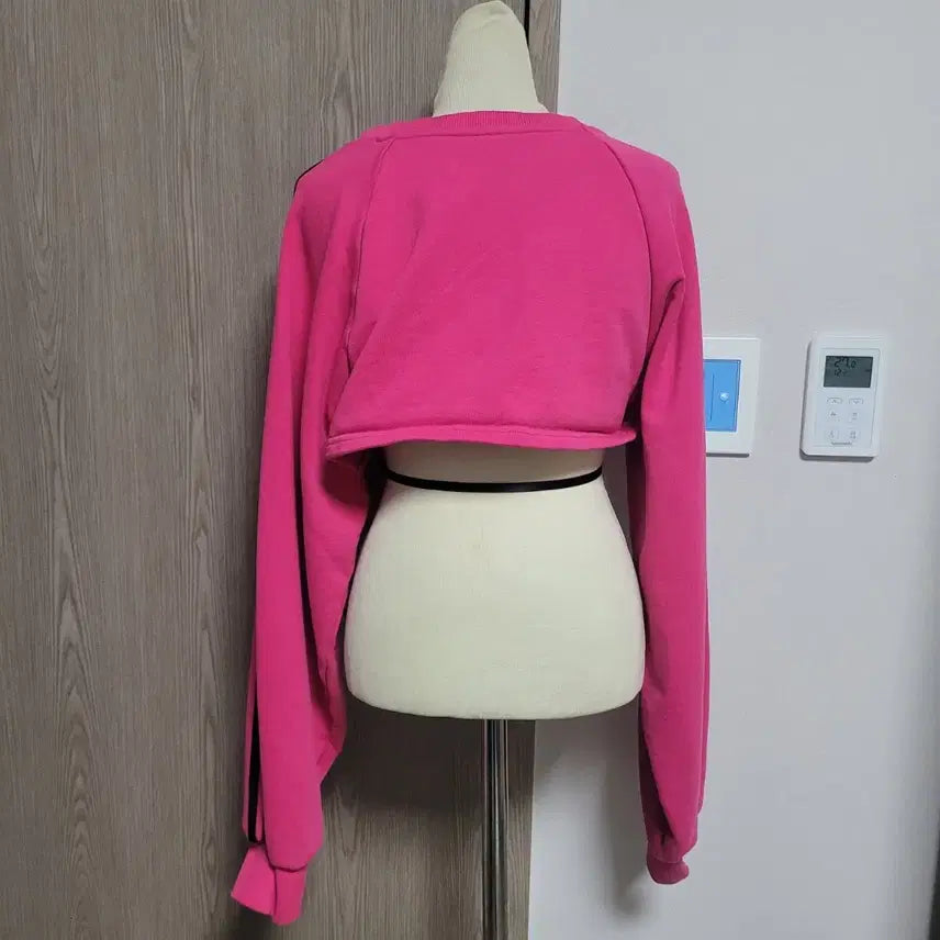 [BUNJANG] Nerdy Pink Backless Bolero Crop Top / 널디 핑크 백리스 볼레로 긴팔 크롭탑