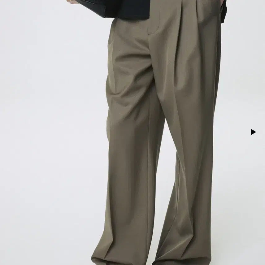 [BUNJANG] Toni Wek Wool Double Pleats Extra-Wide Pants / 토니웩 WOOL DOUBLE PLEATS EXTRA-WIDE 팬츠