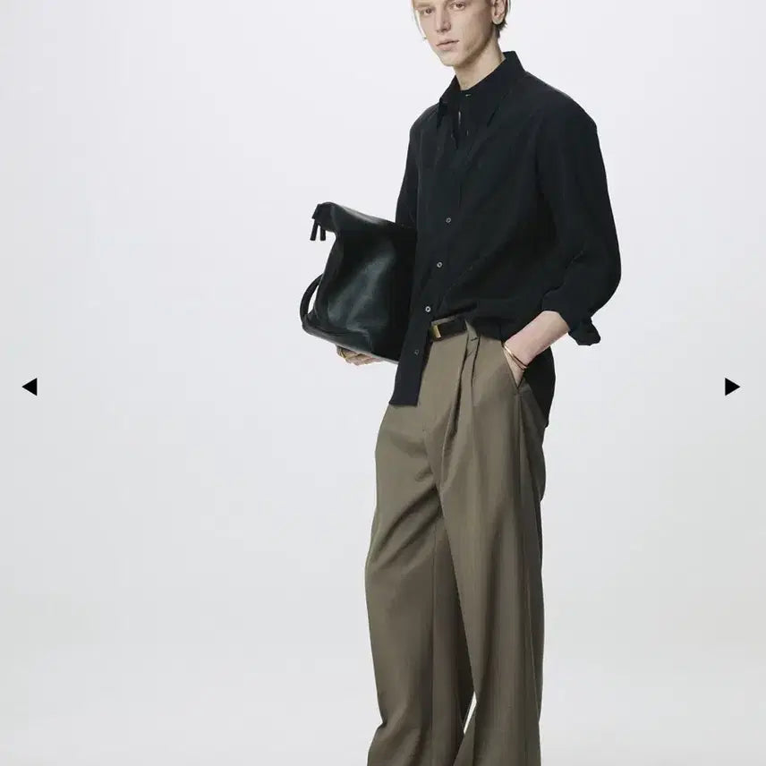 [BUNJANG] Toni Wek Wool Double Pleats Extra-Wide Pants / 토니웩 WOOL DOUBLE PLEATS EXTRA-WIDE 팬츠