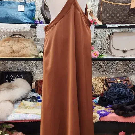 [BUNJANG] Asymmetrical Design Sleeveless Maxi Dress / 디자인 이쁜 뷔스티에 롱원피스 (55 66 77)